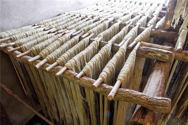 投資開辦粉條加工廠，除了粉條機設備，還有哪些事情要注意？