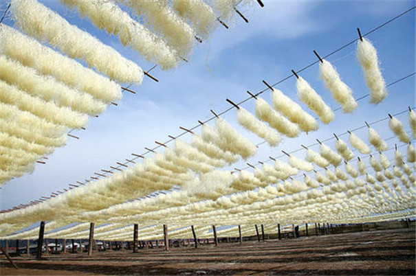  小成本紅薯粉條機加工不帶烘干，用這種干燥方法要注意哪些地方？