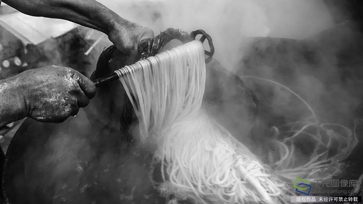 在粉條機加工生產過程中，影響淀粉老化的主要因素有哪些？